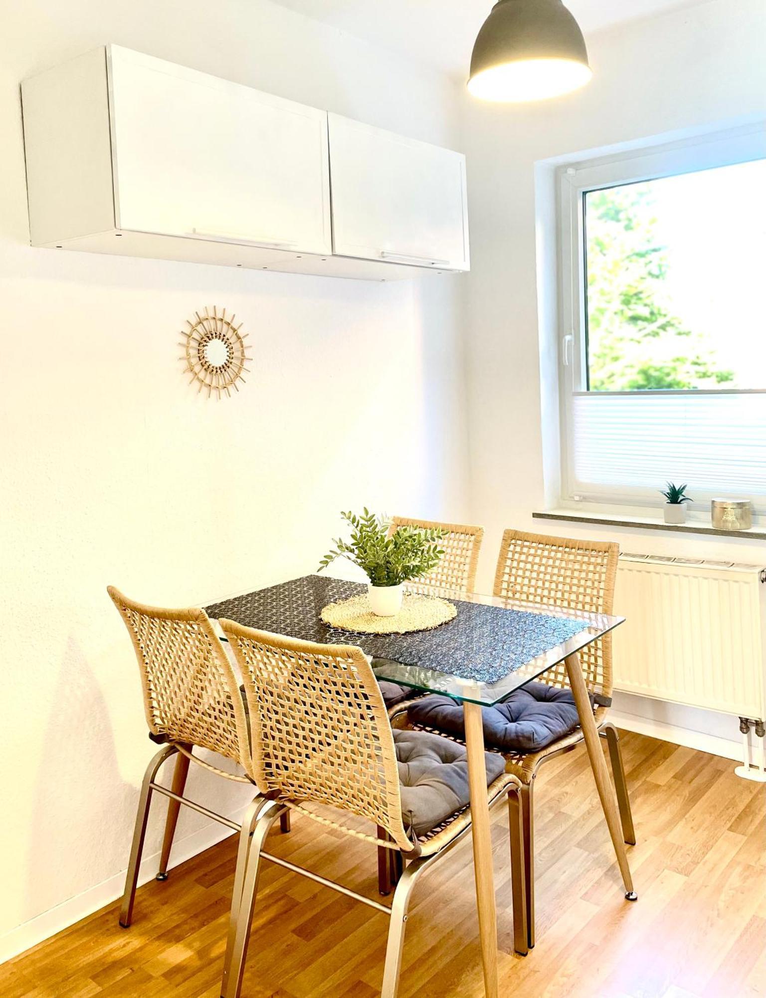 Wlan,Smart Tv,4 Betten, Zentral Emden Exterior foto
